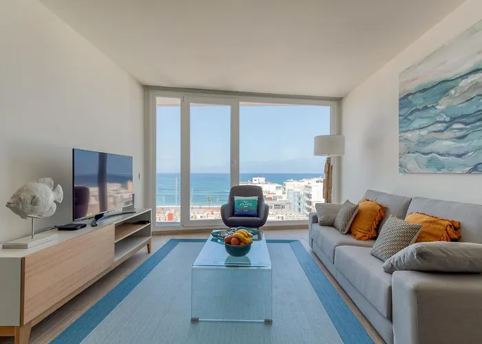 Elegant Living With Great Views Of Canteras